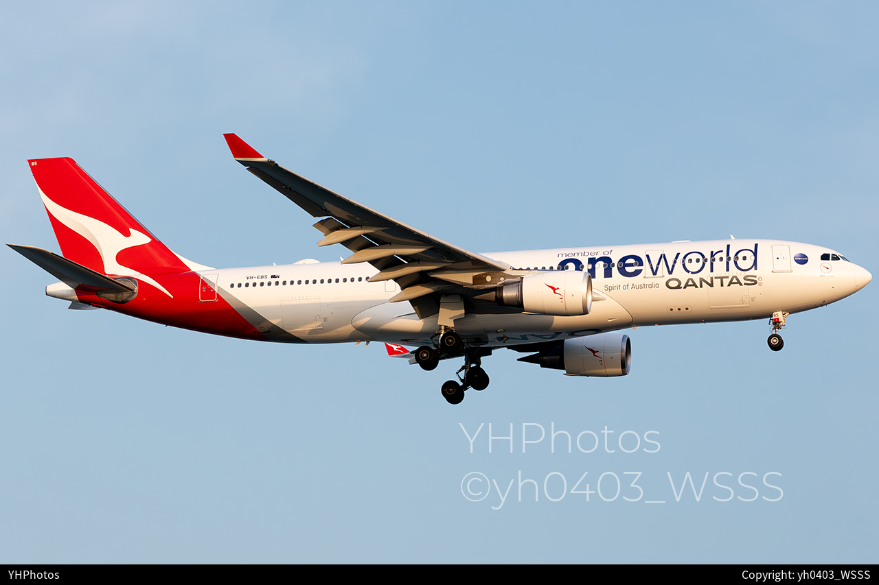 VH-EBS 澳洲航空寰宇332